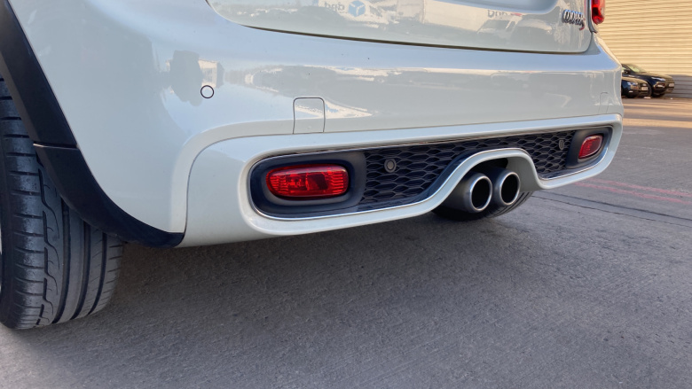 MINI Hatchback 2.0 Cooper S Exclusive II 5dr [Comfort/Nav Pack] Petrol Hatchback